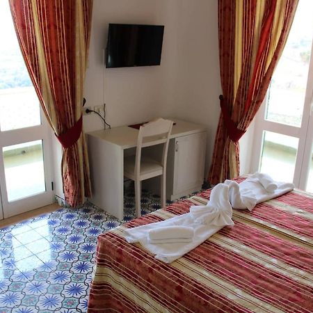 Hotel Al Bosco Forio  Luaran gambar