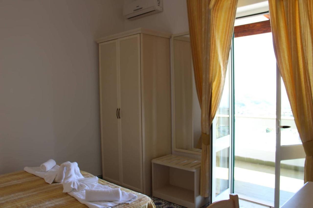 Hotel Al Bosco Forio  Luaran gambar