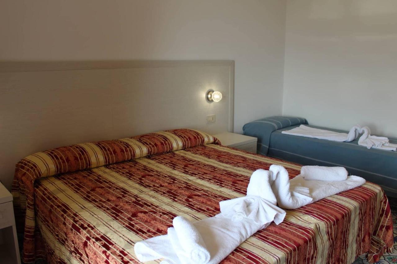 Hotel Al Bosco Forio  Luaran gambar